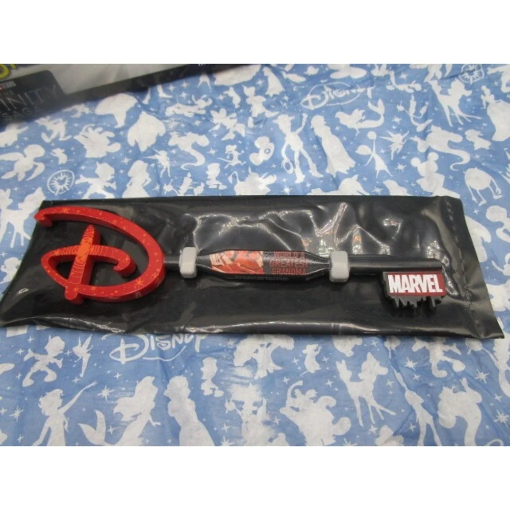 Disney Store Marvel Infinity Saga Ant Man Worlds Greatest Grandma Mystery Key